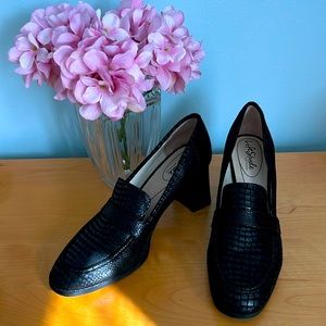 Lifestride black high chunky heel loafers